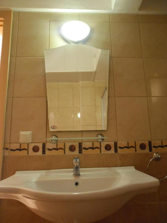 Maviev Otel Çeşme Δωμάτιο φωτογραφία