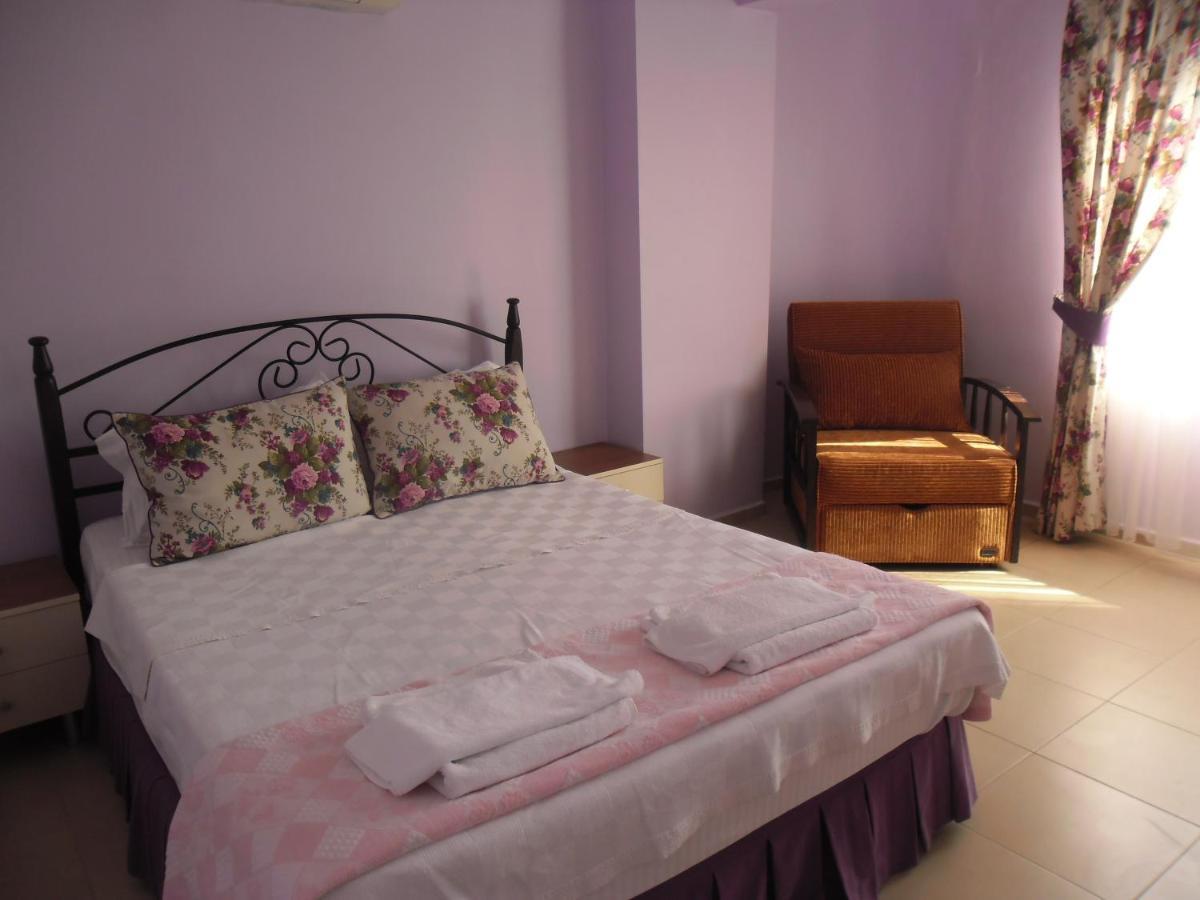 Maviev Otel Çeşme Δωμάτιο φωτογραφία
