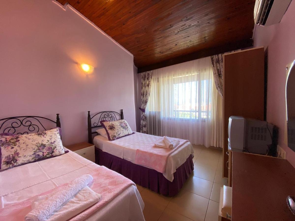Maviev Otel Çeşme Εξωτερικό φωτογραφία