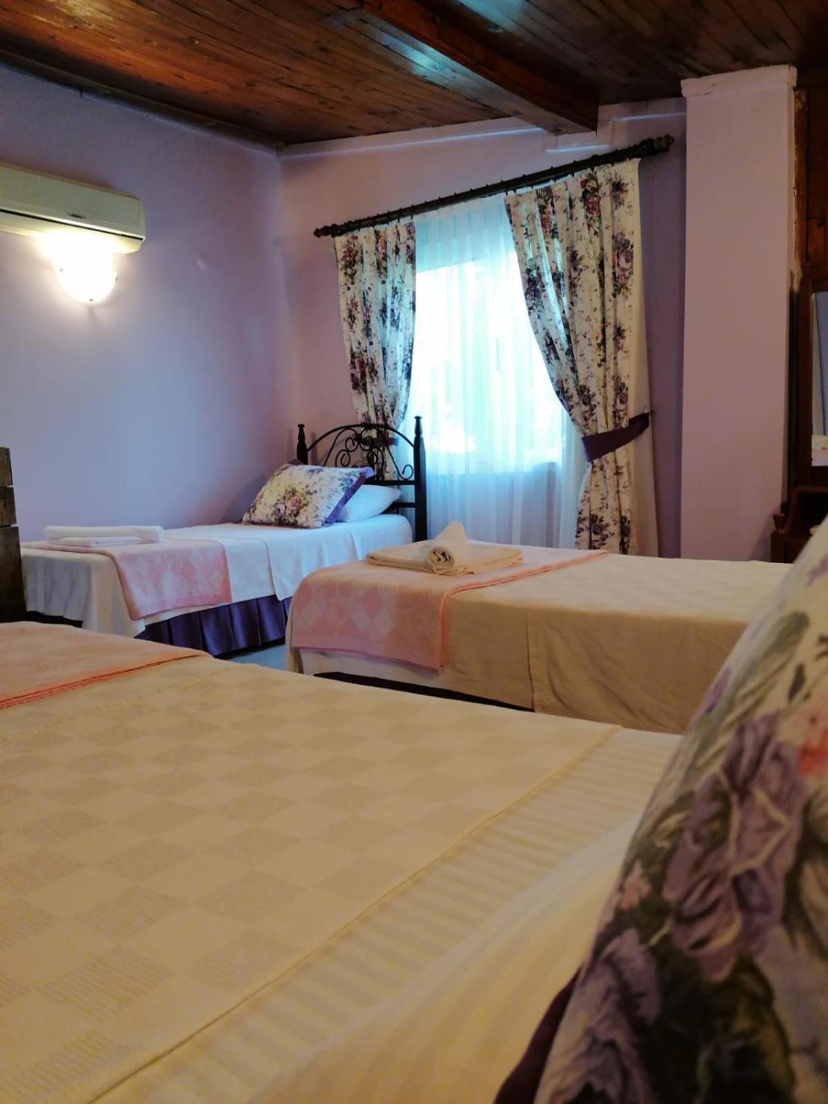 Maviev Otel Çeşme Δωμάτιο φωτογραφία